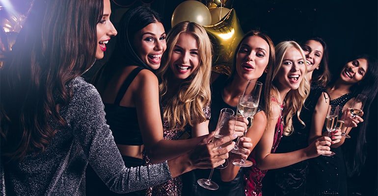 Complete Las Vegas Bachelorette Party Itinerary (Plus Pricing)