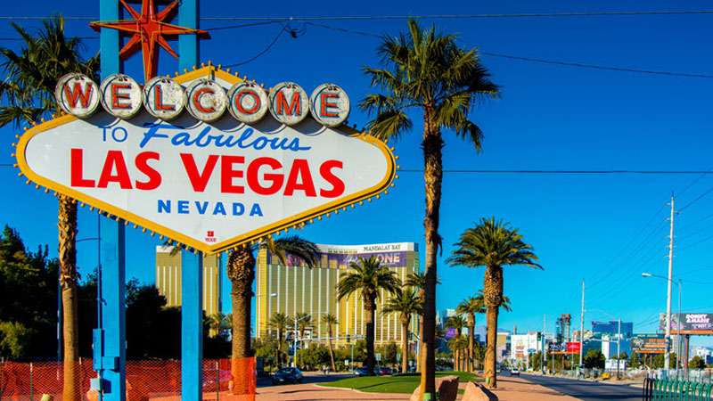 5 Cheap Ways to Get Around Las Vegas Without a Car