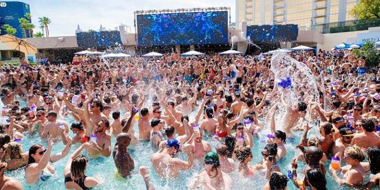 19 Best Adult Only Pools In Las Vegas In 2023 [with Prices]