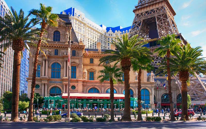 Diners eating brunch on the outdoor patio at Mon Ami Gabi at the Paris Hotel & Casino in Las Vegas.